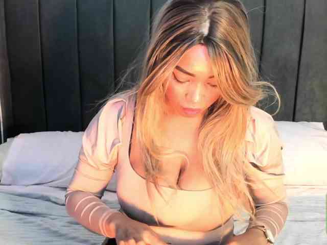 kylieboobs24 Live Webcam on BongaCams