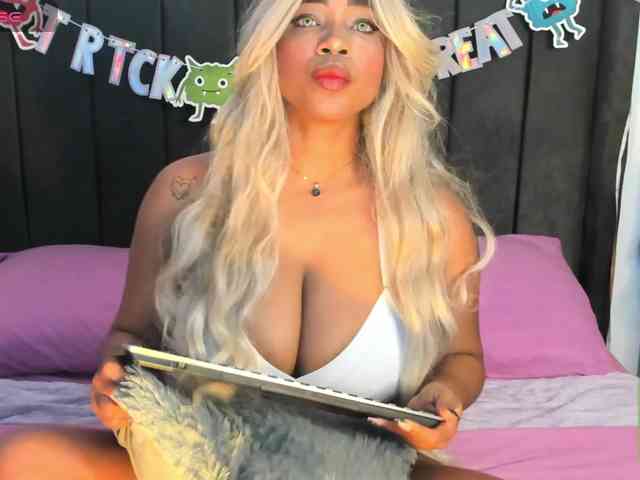 kylieboobs24 webcam