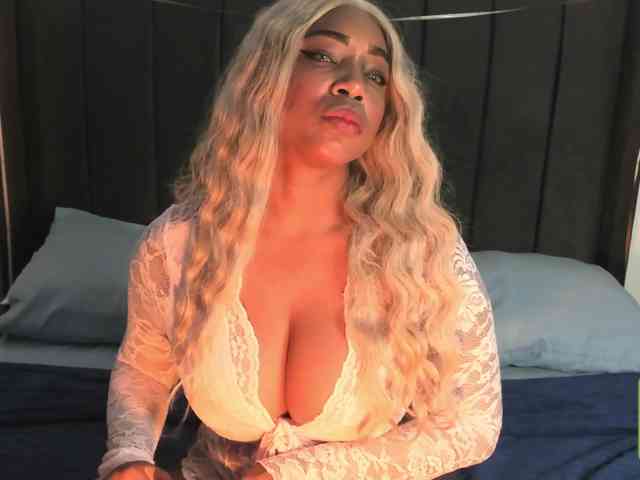 kylieboobs24 kylieboobs24