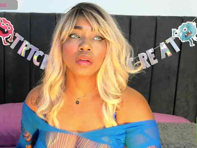 kylieboobs24 webcam