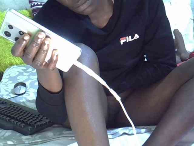 Jasmine33 webcam