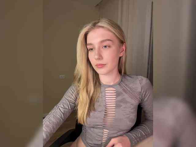 Cinnamon_Miss webcam