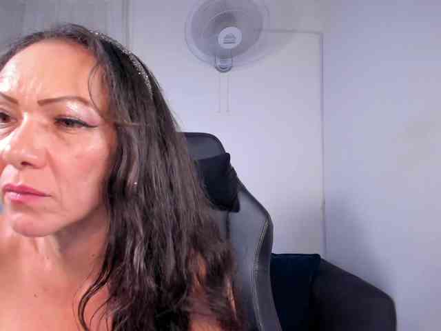 Kasandra-Mature- webcam