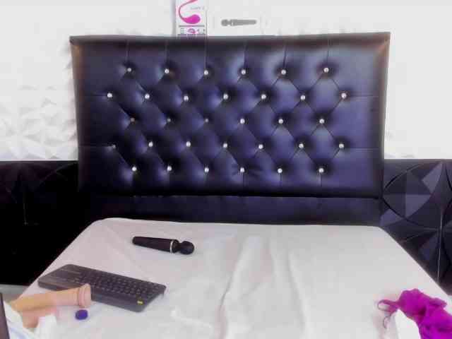 CristinaPiccone webcam