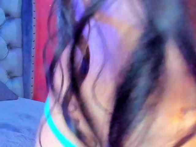keniawatson Live Webcam on BongaCams