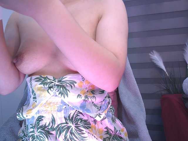 KazumiChan's BongaCams show and profile