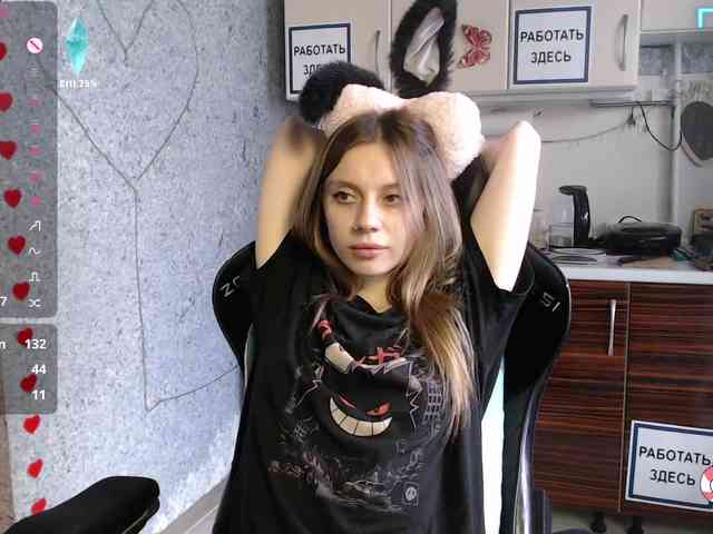 jellyPriestess webcam