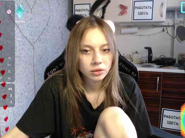 jellyPriestess webcam