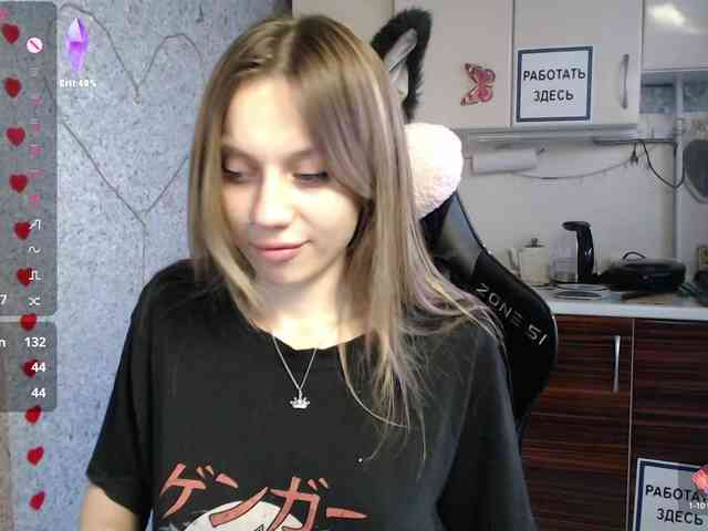 jellyPriestess webcam
