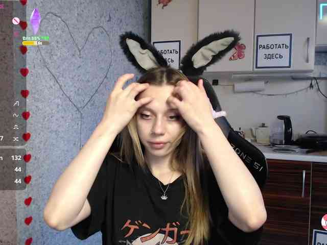 jellyPriestess webcam