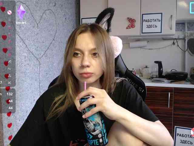 jellyPriestess webcam