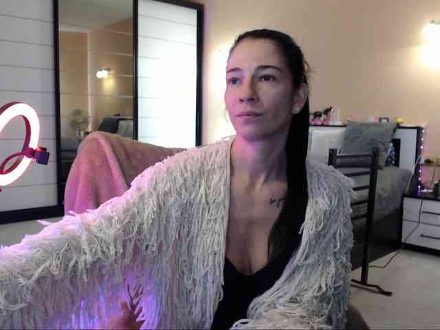 DelicateKiss Live Webcam on BongaCams