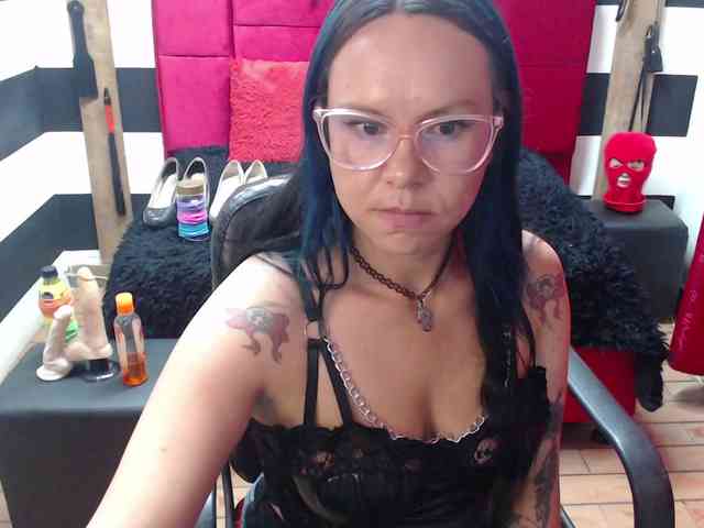 BlueStarWc Live Webcam on BongaCams