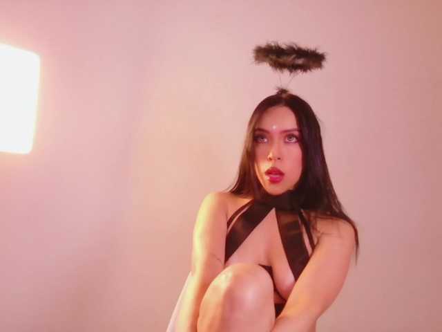 DirtyLittleSlut's BongaCams show and profile