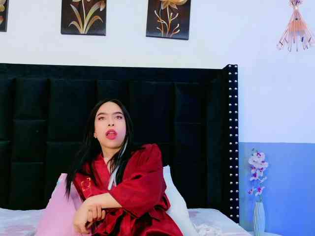 DirtyLittleSlut webcam