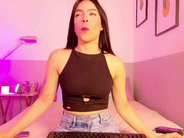 DirtyLittleSlut webcam