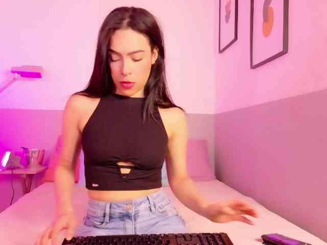 DirtyLittleSlut webcam