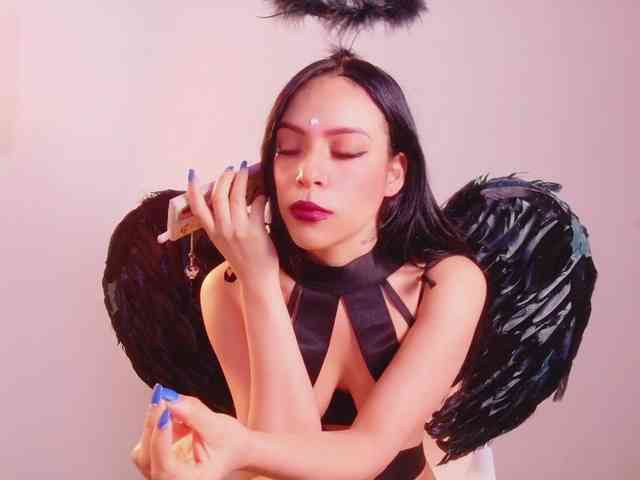 DirtyLittleSlut webcam