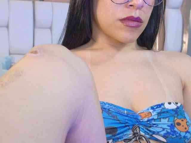 DirtyLittleSlut webcam