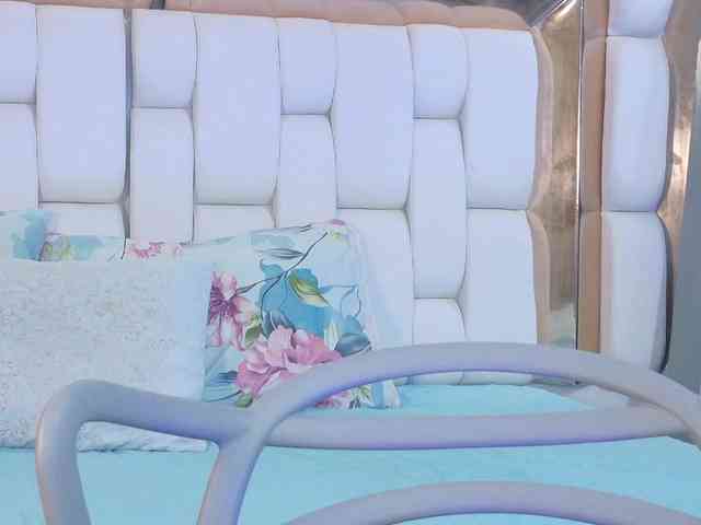 DirtyLittleSlut webcam