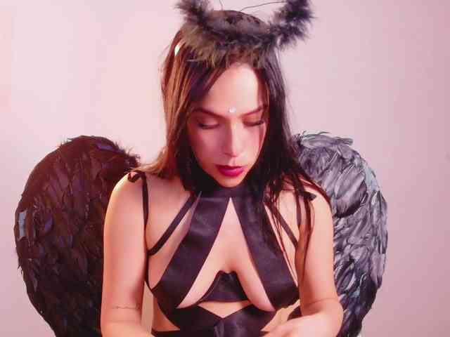 DirtyLittleSlut webcam