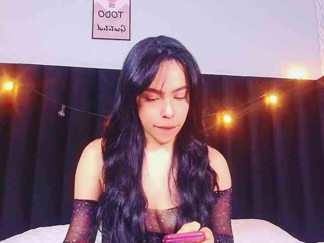 DirtyLittleSlut webcam