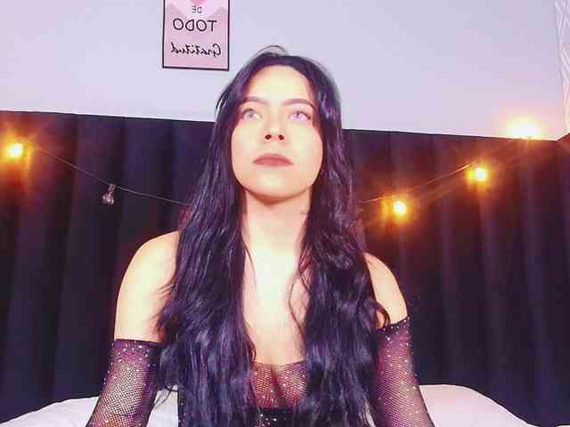 DirtyLittleSlut webcam