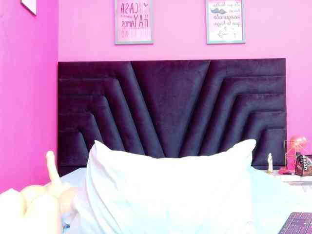 DirtyLittleSlut webcam