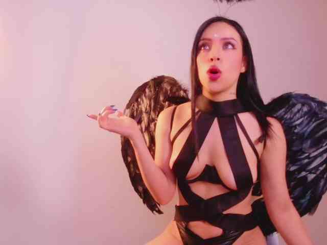 DirtyLittleSlut webcam