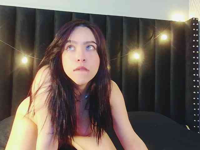 DirtyLittleSlut webcam