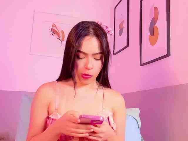 DirtyLittleSlut webcam