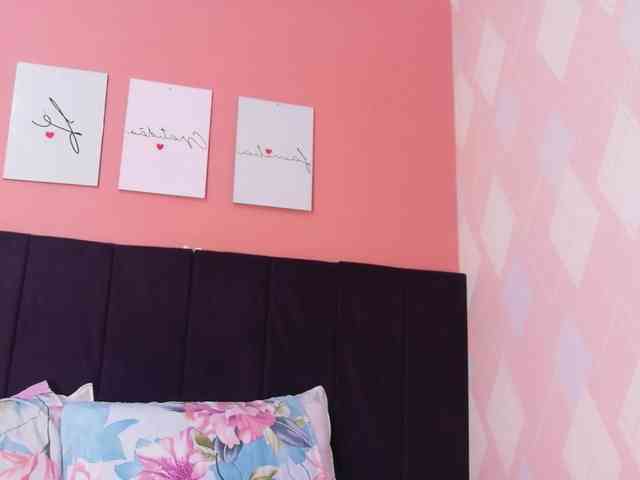 DirtyLittleSlut webcam