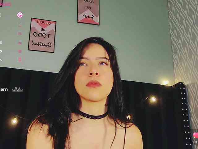 DirtyLittleSlut webcam