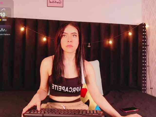 DirtyLittleSlut webcam