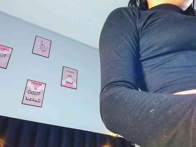 DirtyLittleSlut webcam