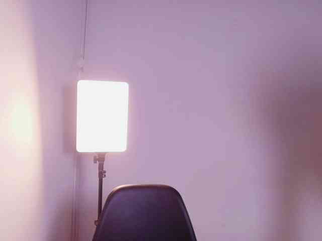 DirtyLittleSlut webcam