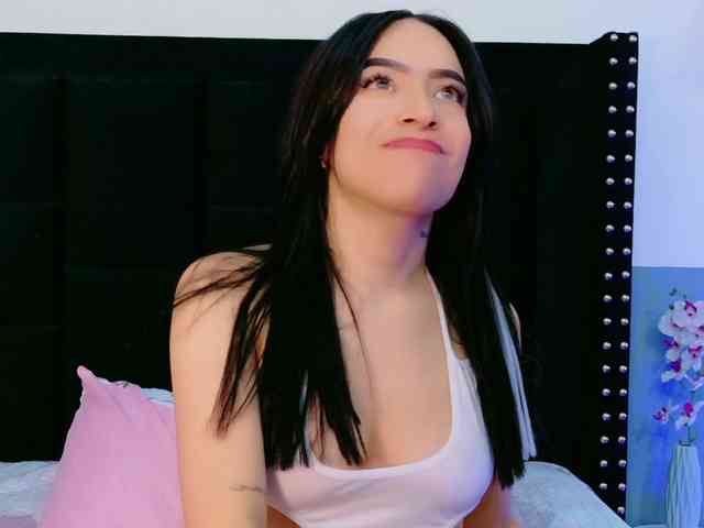 DirtyLittleSlut webcam