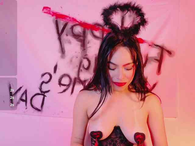 DirtyLittleSlut webcam