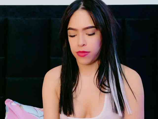 DirtyLittleSlut webcam