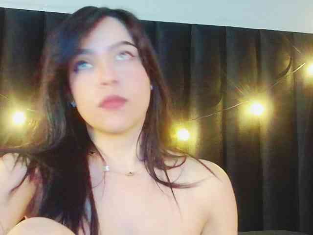 DirtyLittleSlut webcam