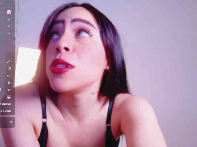 DirtyLittleSlut webcam