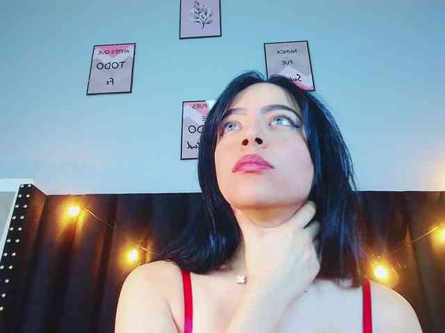 DirtyLittleSlut webcam
