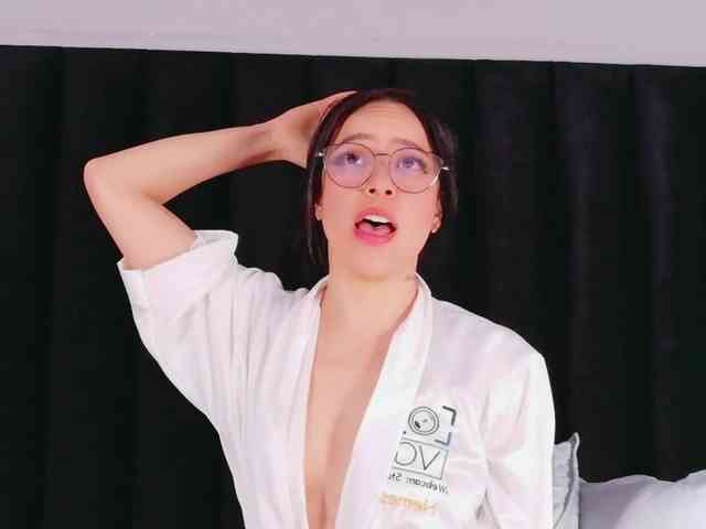 DirtyLittleSlut webcam