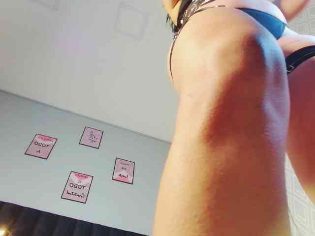 DirtyLittleSlut webcam