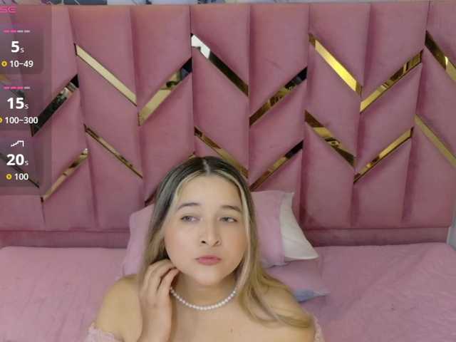 le modèle MEGANARIANAA est en webcam porno dans un show sur le site bongacams, il possède les tags suivants: Latino/Hispanic,Blonde,Trimmed