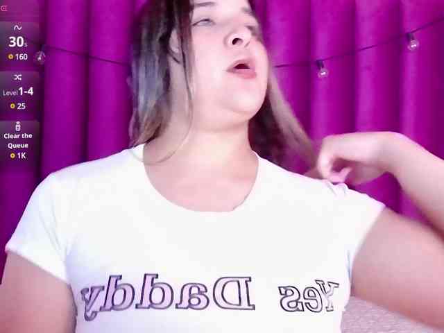 MEGANARIANAA webcam
