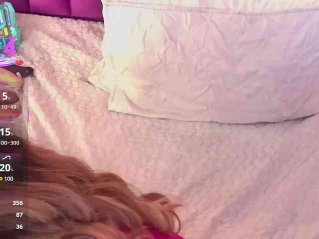 MEGANARIANAA webcam