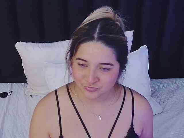 MEGANARIANAA webcam