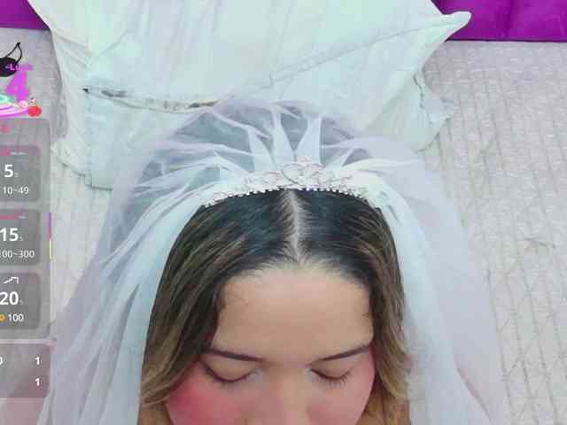 MEGANARIANAA webcam