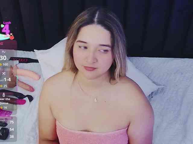 MEGANARIANAA webcam